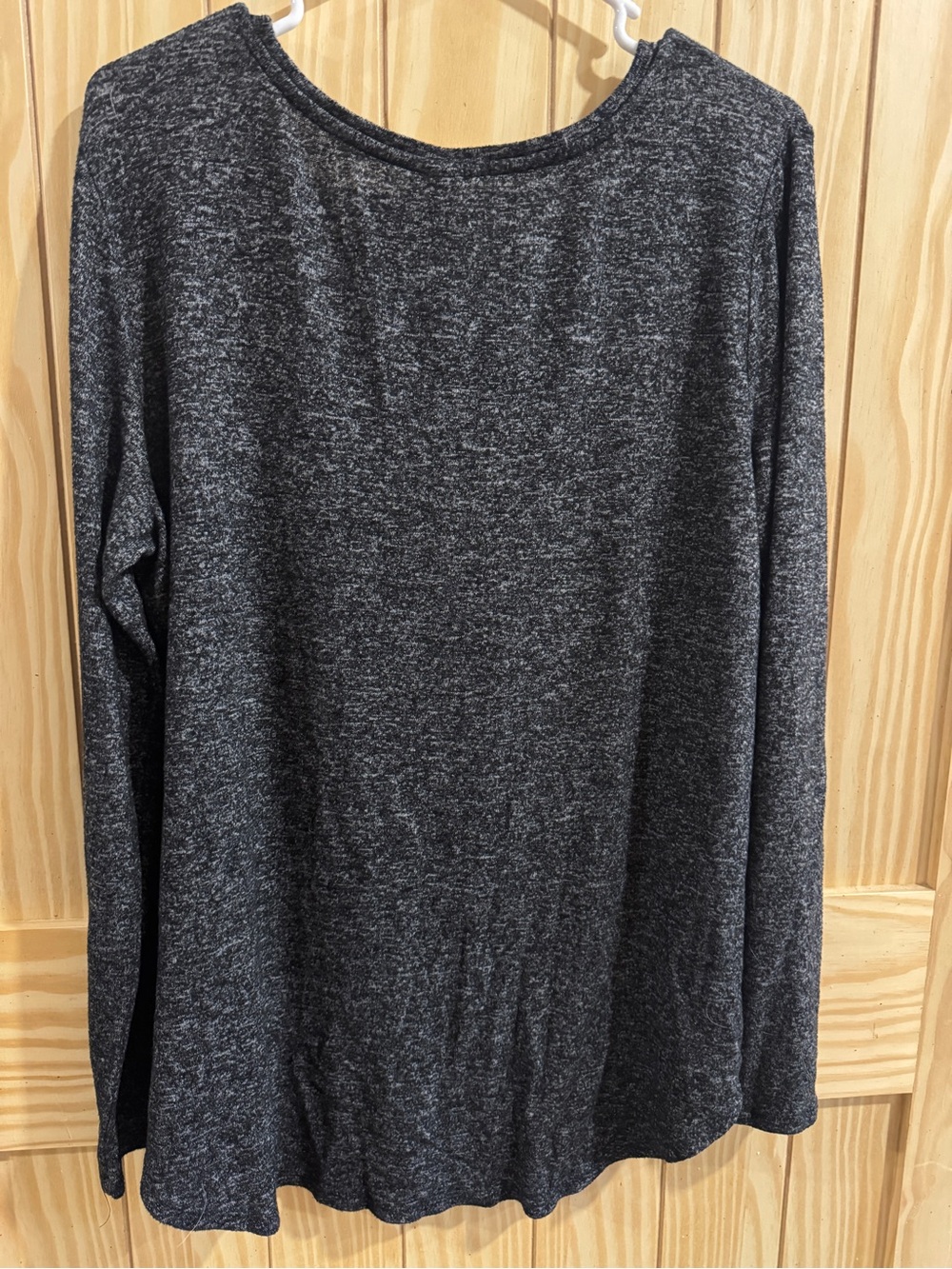 Black & Grey Heathered Long Sleeve Scoop Neck Blouse—Old Navy—XL - Picture 5 of 6
